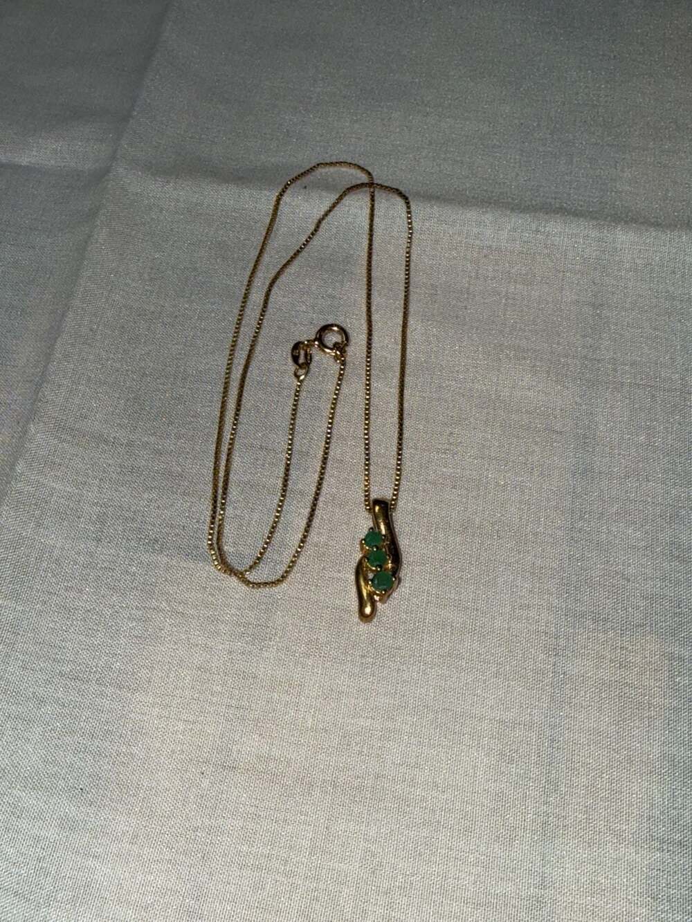 Vintage Green jade Necklace with  S-Curve Emerald Pendant